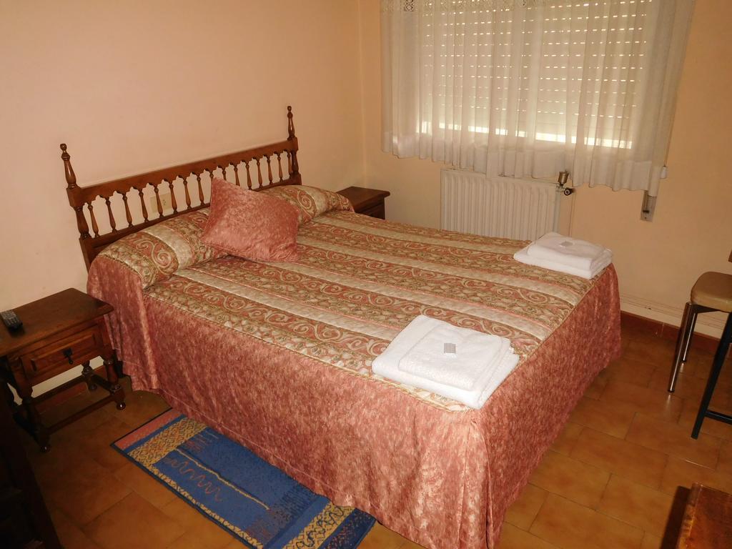 Pension Estrada Santiago de Compostela Bagian luar foto